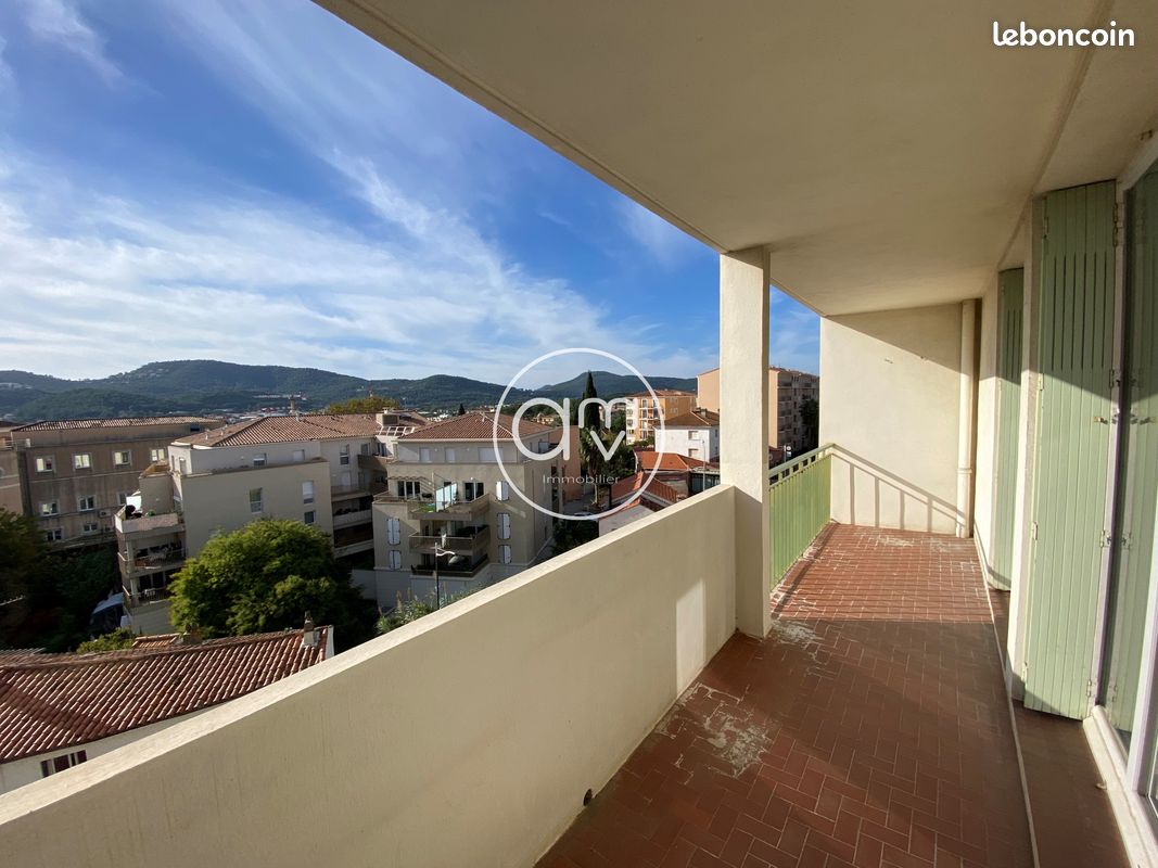 Appartement 4 pièces 89 m² · à Hyères · 89 m² · 932 €/mois