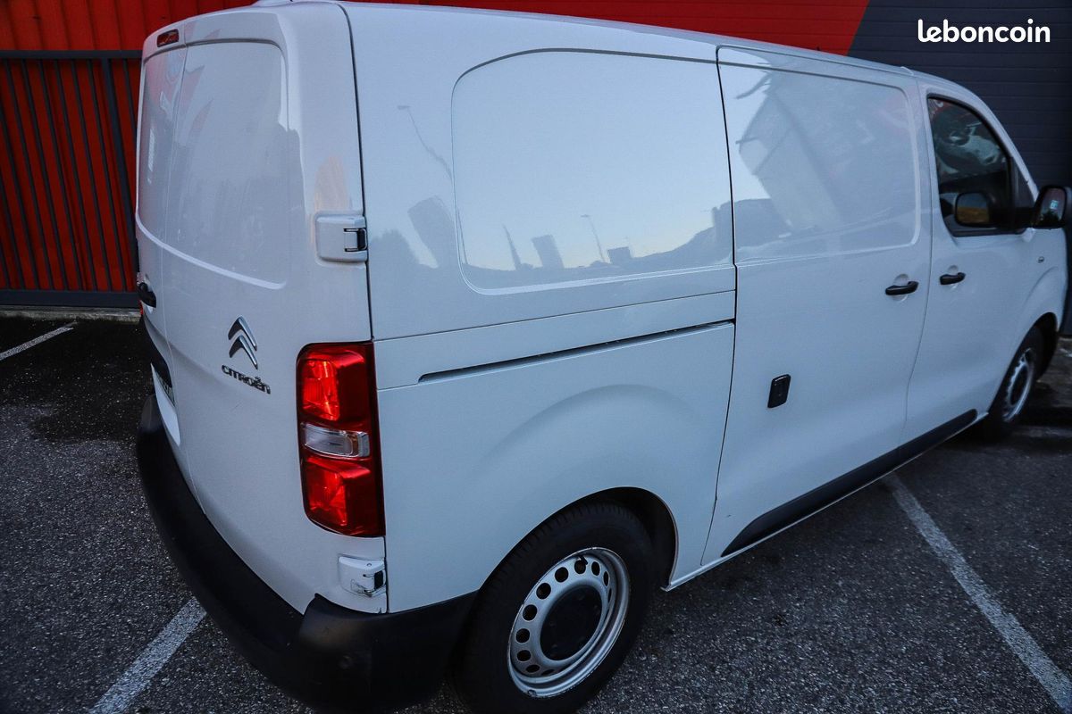 CITROEN JUMPY M 2.0 BlueHDi 180 EAT8 III FOURGON Driver CAMERA GPS (image 33)