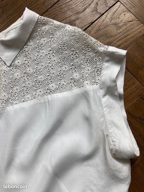 Petit haut à dentelle Vêtements