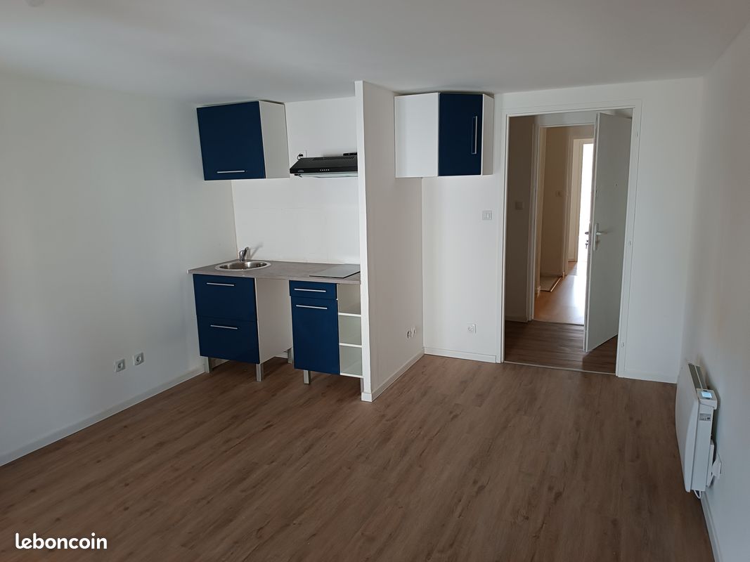 Appartement 1 pièce 25 m² · à Rambervillers · 25 m² · 270 €