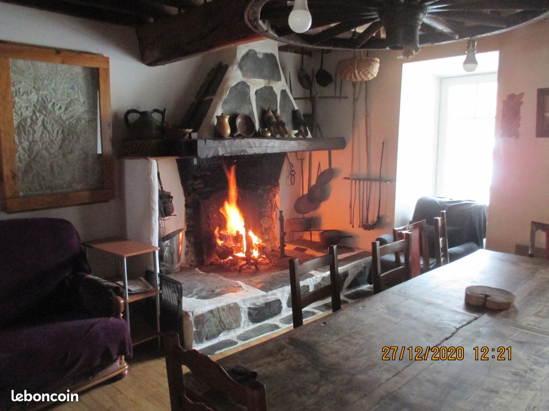 GRANDE Location saisonnièreTYPE CHALET (5 chambres )10/11 Per. En ARIÈGE/PYRÉNÉES (image 1)
