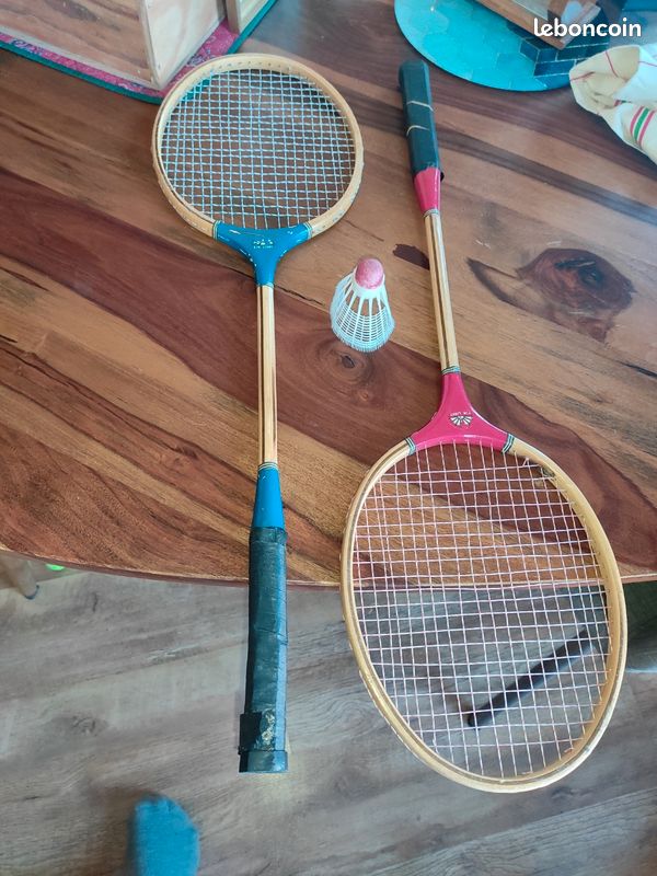 Paire de raquettes de badminton vintage en métal – Longueur 64,5 cm - Collection
