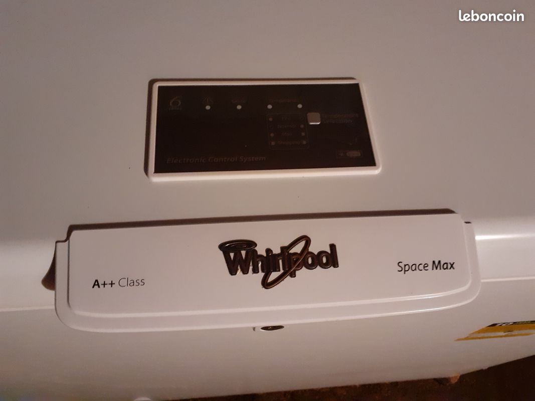 Congélateur Whirpool 250L (image 3)
