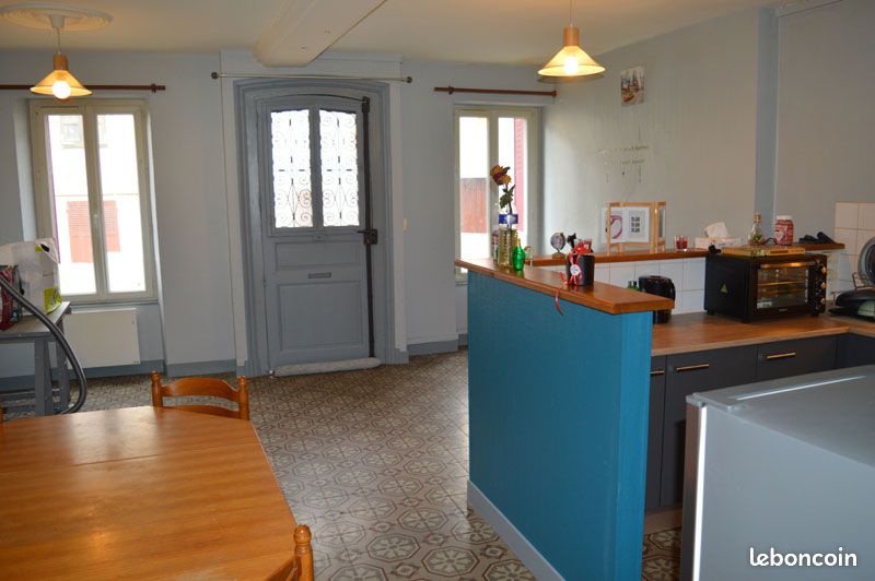 Appartement 3 pièces 70 m² · à La Bazoche-Gouet · 70 m² · 550 €/mois
