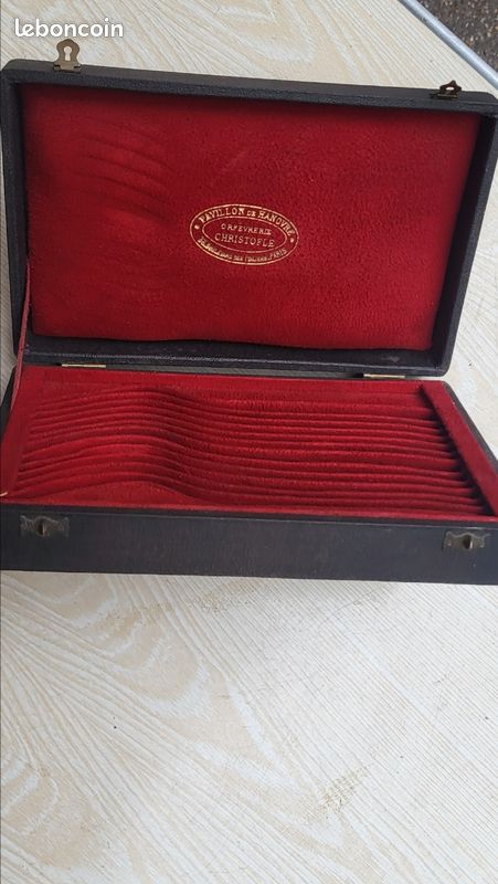 Coffret Christofle début 20ème | Pavillon de Hanovre | 12 emplacements | Longueur couverts 25cm/15cm (image 2)