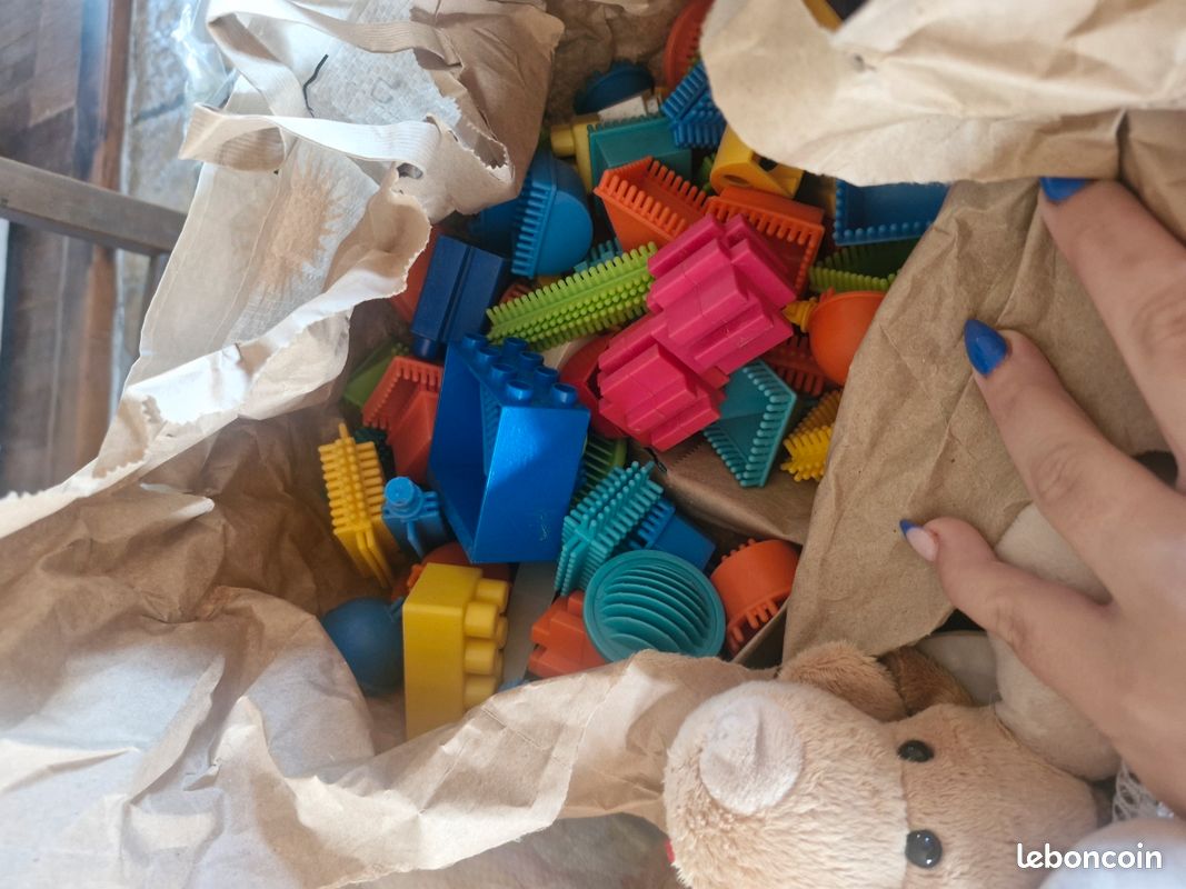 Gros lot de jouets (image 8)