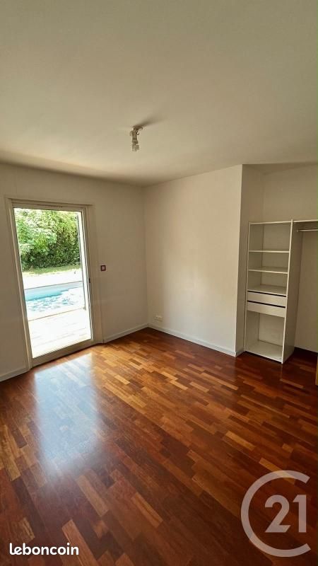 Maison 8 pièces 211 m² (image 9)