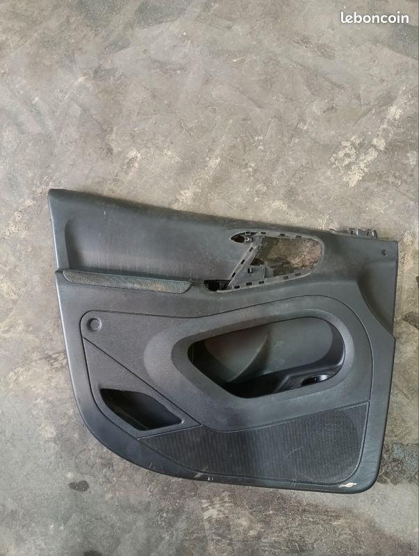 Garniture de porte AVG Berlingo / Partner (image 1)