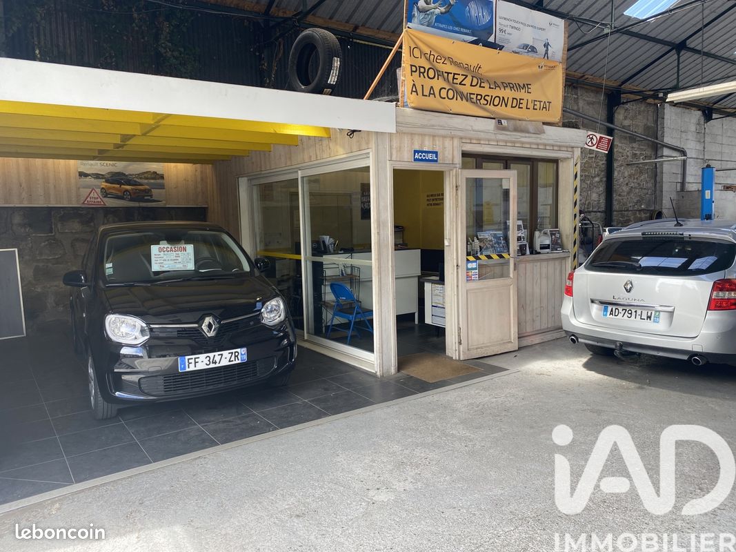 Immeuble 400 m² · à Brive-la-Gaillarde · 400 m² · 261 500 €