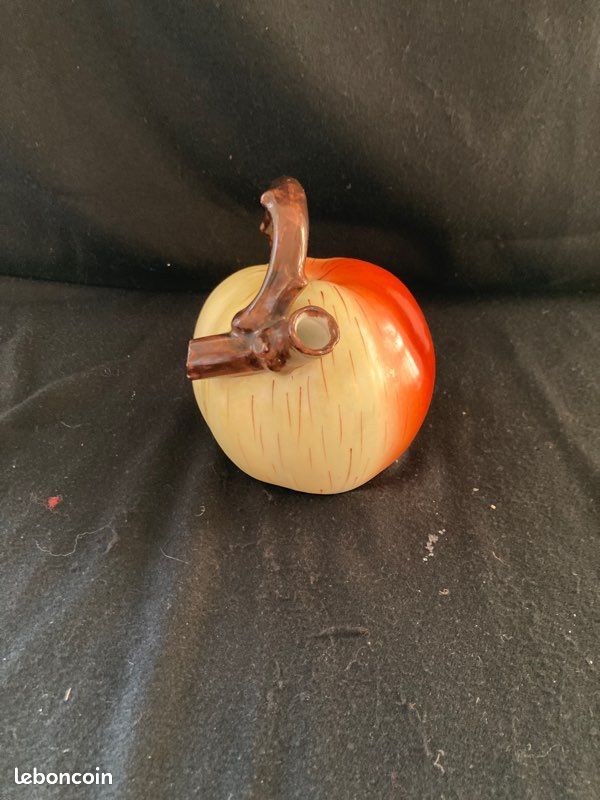 Petit pichet barbotine en forme de pomme (image 3)