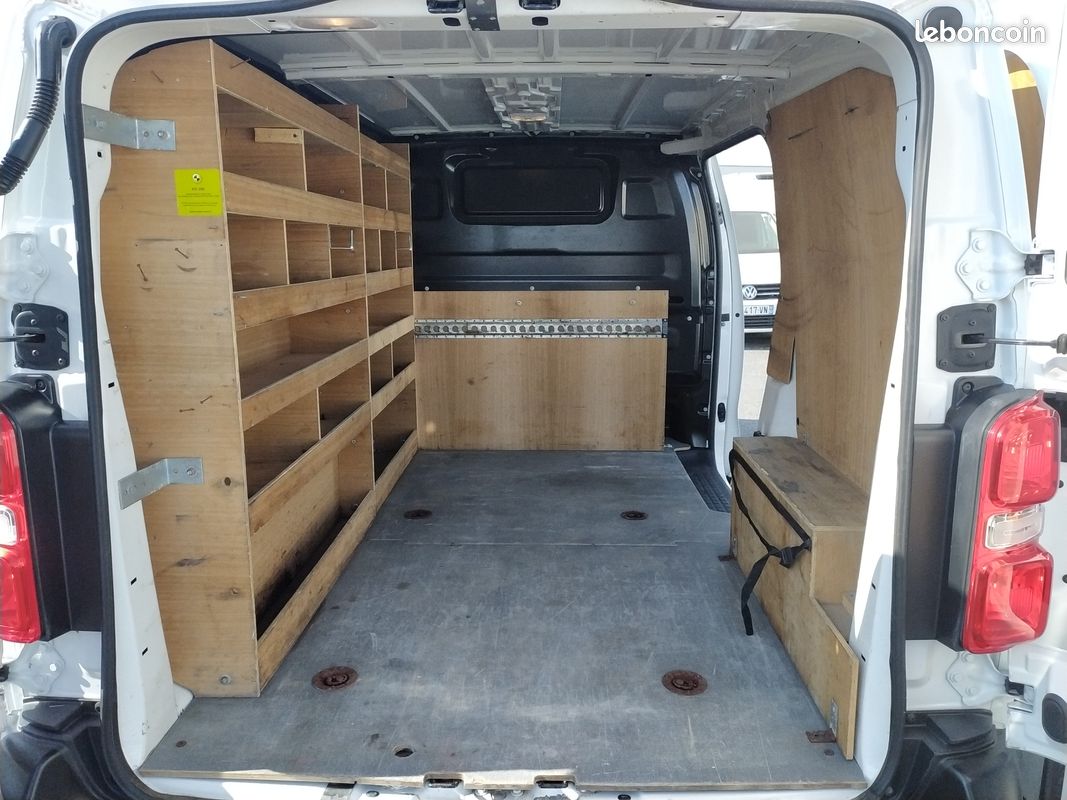 11490 HT - CITROEN Jumpy Blue HDI 95 Business GPS 1,6 L - 02/2019 - 90959 kms (image 9)