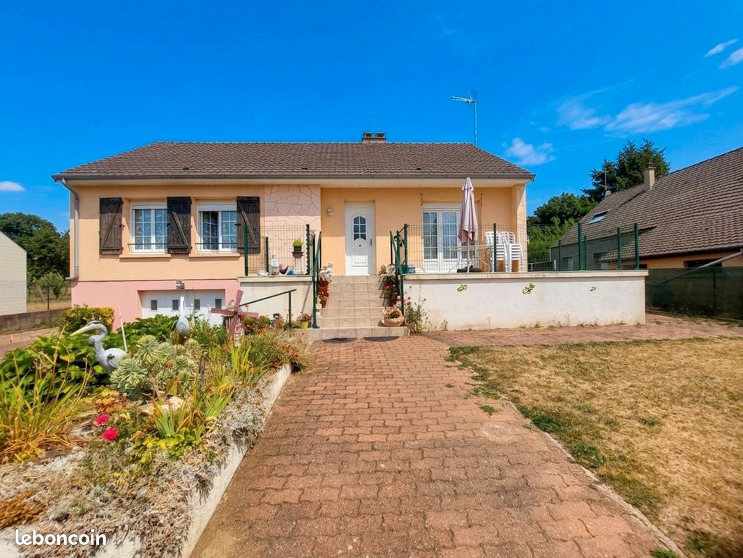 Maison 4 pièces 82 m² · à Ciral · 82 m² · 131 650 €