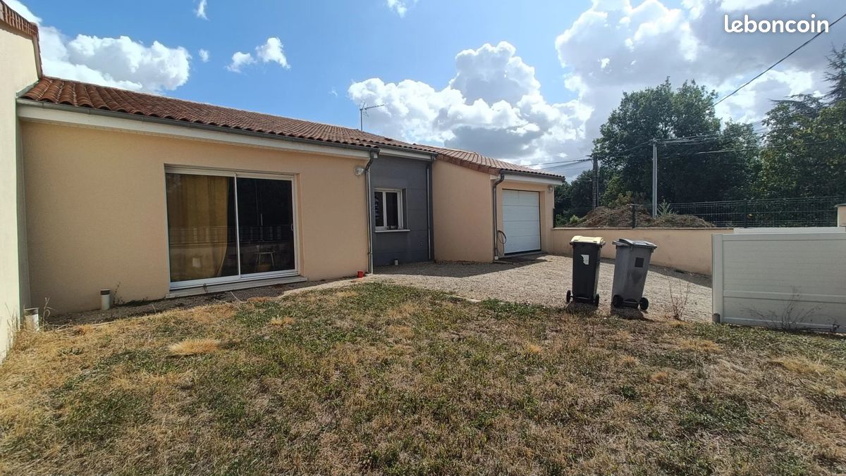 Maison 5 pièces 94 m² · à Béruges · 94 m² · 786 €/mois