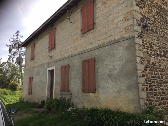 Maison 9 pièces 344 m² · à Castaignos-Souslens · 344 m² · 99 000 €