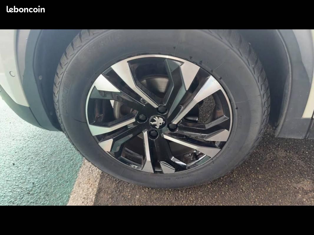 Peugeot 2008 PureTech 130 S&S EAT8 - GT (image 11)