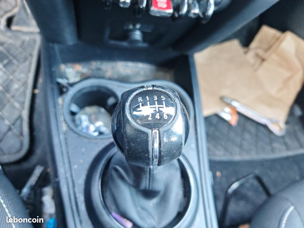 Mini countryman 1.5d accidentée (image 7)