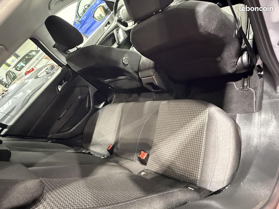 Peugeot 308 1.2 puretech 110 style start-stop (image 10)