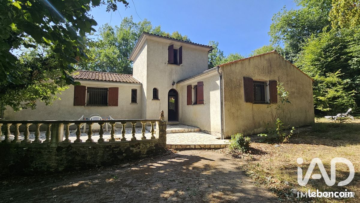 Maison 6 pièces 135 m² · à Saintes · 135 m² · 289 000 €