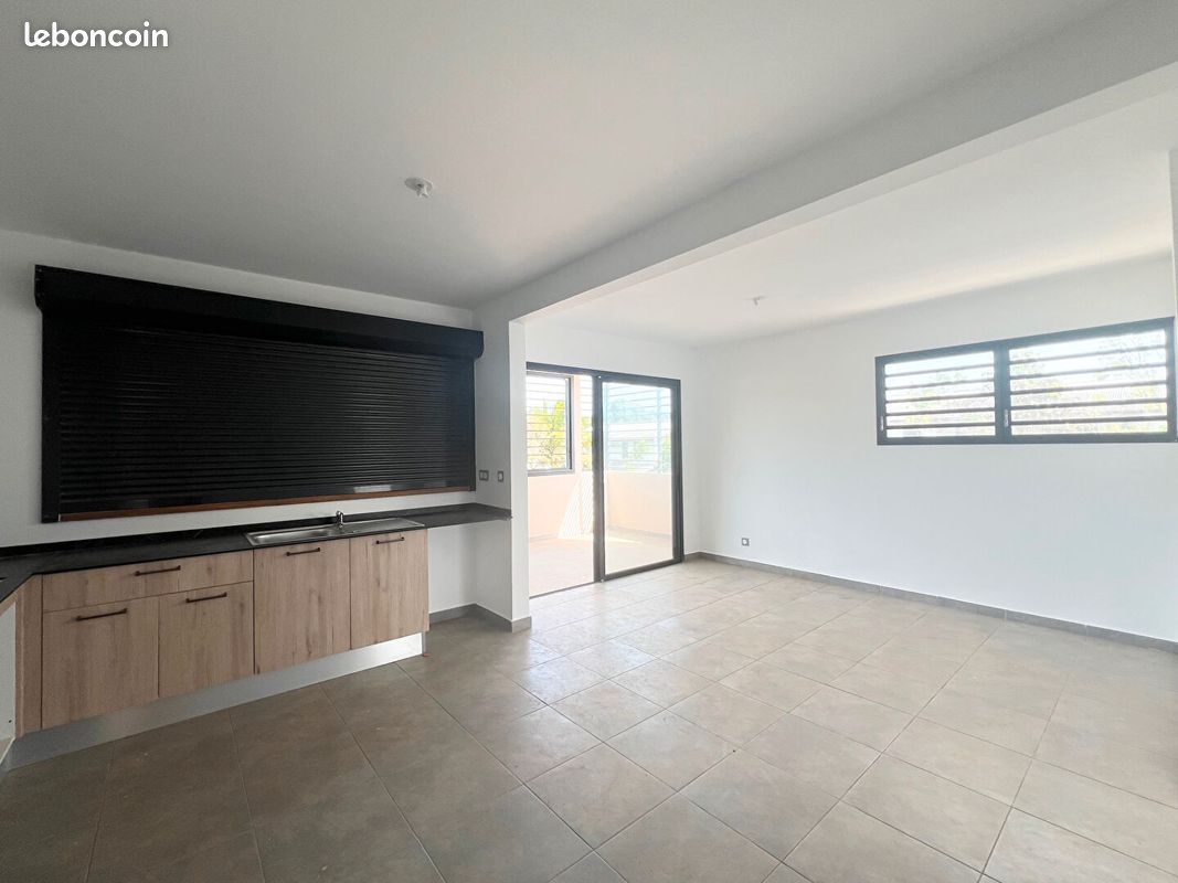Appartement 5 pièces 90 m² · à Remire-Montjoly · 90 m² · 1 805 €