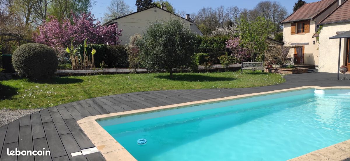 Maison 8 pièces 183 m² · à Breuillet · 183 m² · 535 000 €
