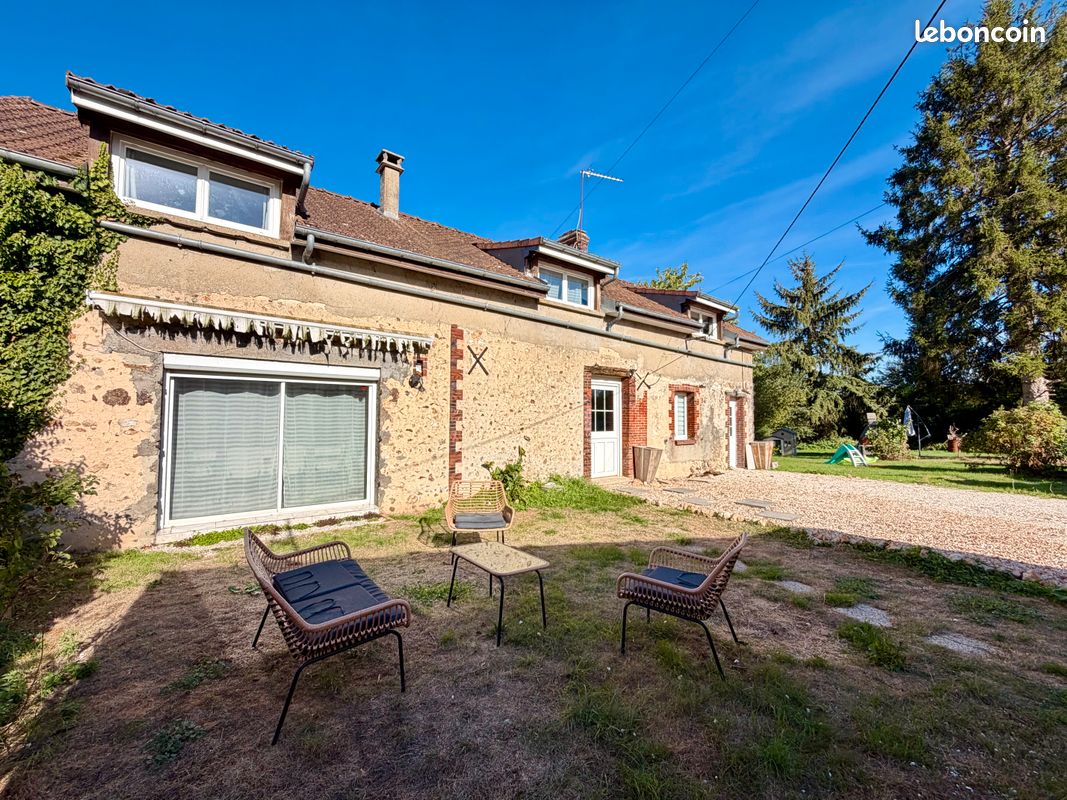 Maison 5 pièces 142 m² · à Senonches · 142 m² · 140 000 €