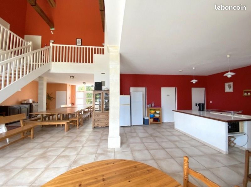 Maison 16 pièces 524 m² - Bunzac 16110 (image 2)