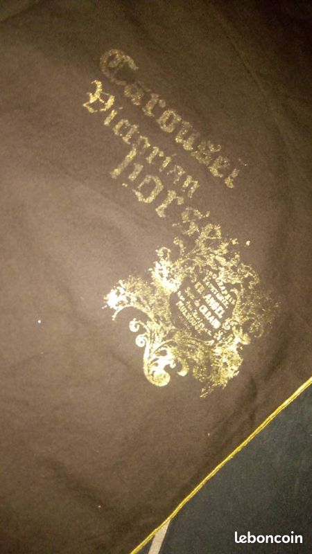 Nappe marron et dorée (image 1)