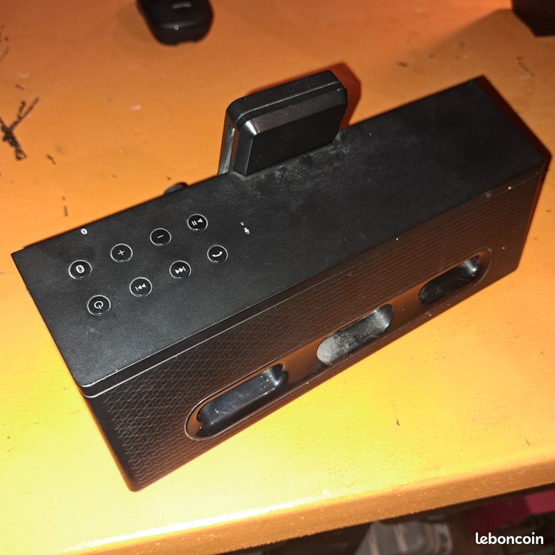 Enceinte bluetooth avec kit mains-libres MobiAir iLUV (image 3)