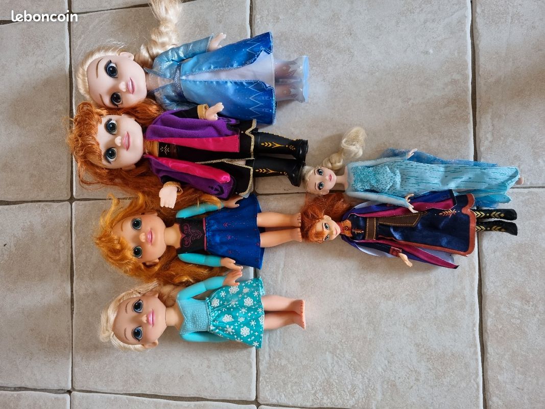 Lot de 16 poupées Disney et barbies + deux sirènes (image 4)