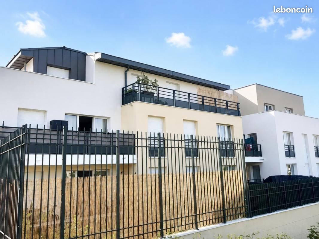 Appartement 2 pièces 44 m² · à Corbeil-Essonnes · 44 m² · 828 €/mois