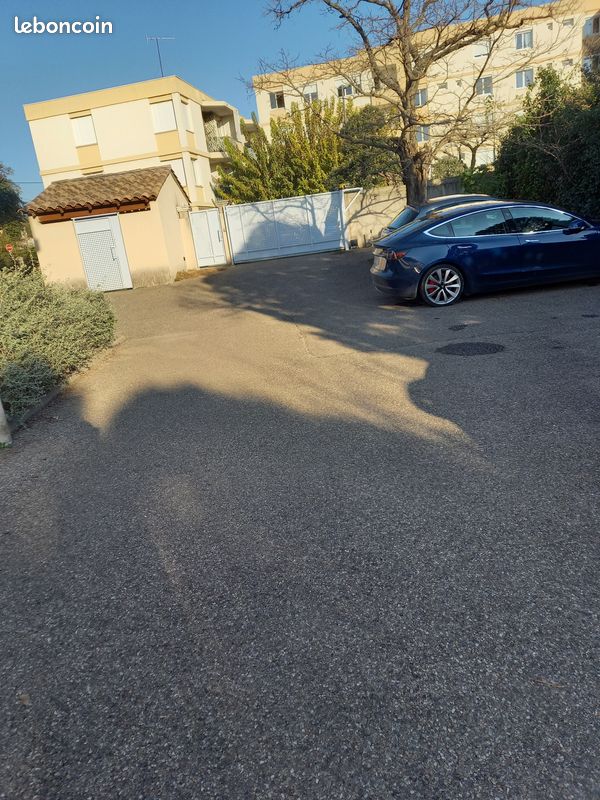 Appartement 3 pièces 63 m² · aux Angles · 63 m² · 810 €/mois