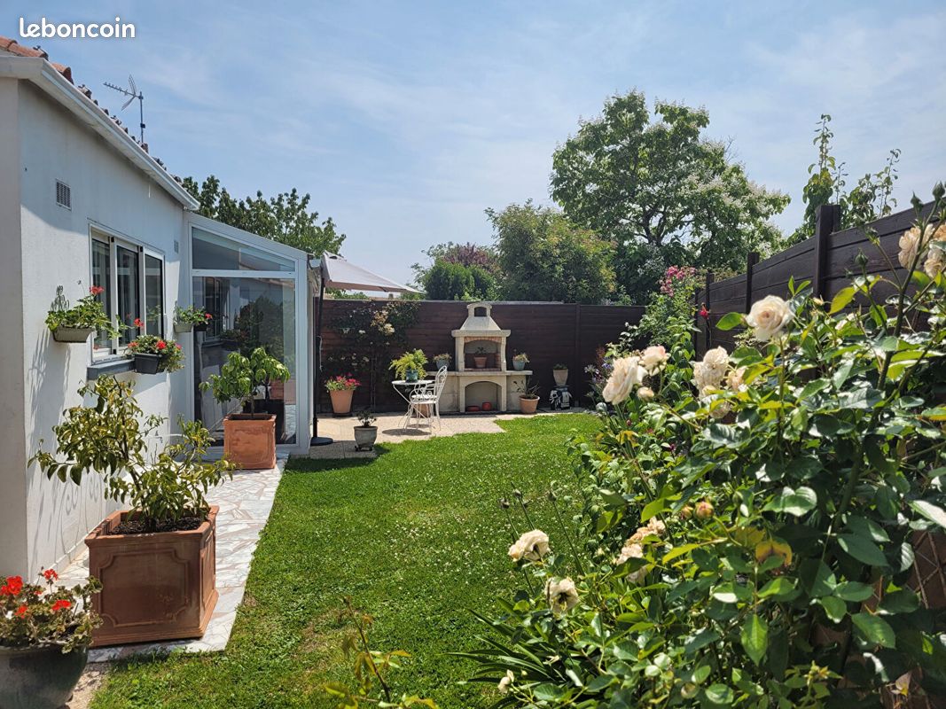 Maison 4 pièces 100 m² · à Rochefort · 100 m² · 296 400 €