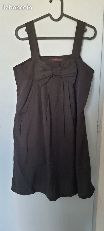 Robe noire (image 1)