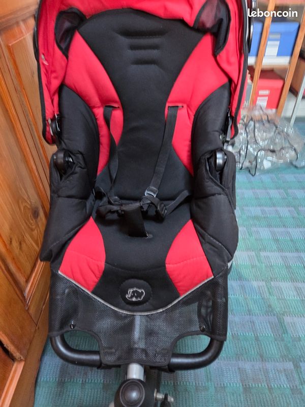 Poussette trois roues rouge Bebe confort (image 4)