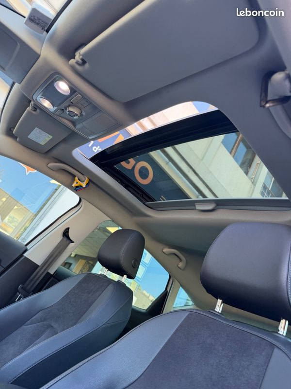 SEAT Leon 1.5 TSi 150CH XCELLENCE DSG / TOIT OUVRANT / CARPLAY / VIRTUAL COCKPIT / CAMERA / GARANTIE 6 MOIS (image 13)