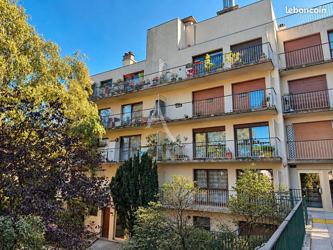 Appartement 1 pièce 27 m² · à Le Perreux-sur-Marne · 27 m² · 159 000 €