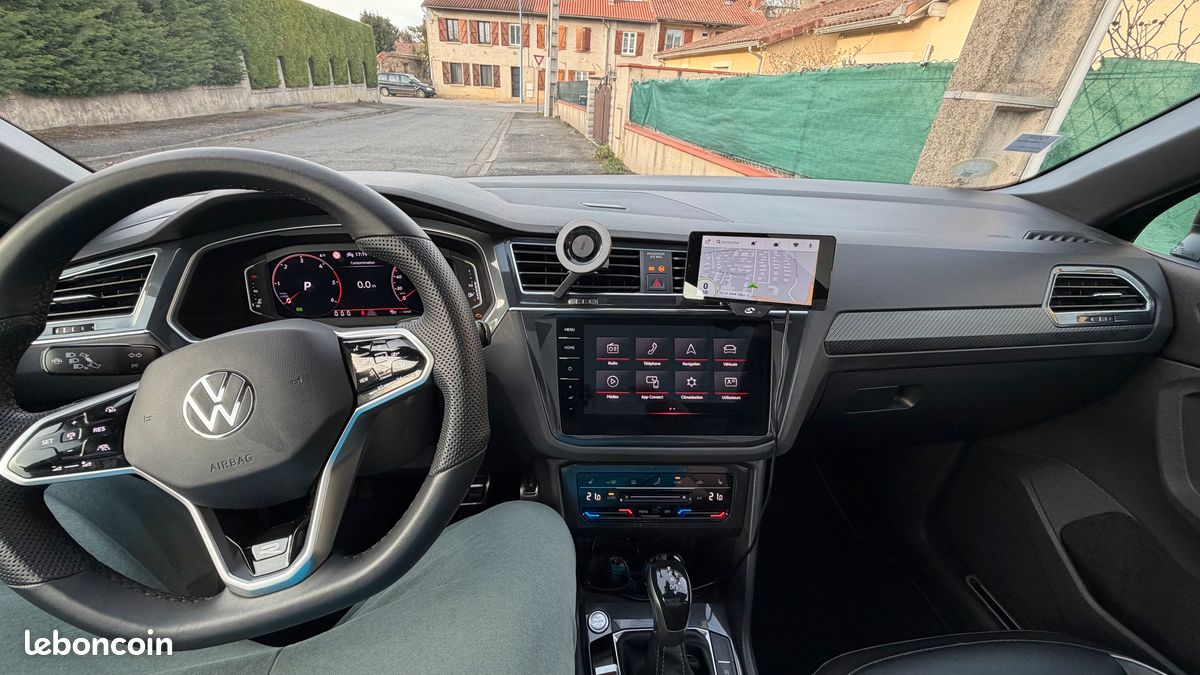 Vw tiguan 2.0 tdi 150 ch dsg7 r line noir (image 3)