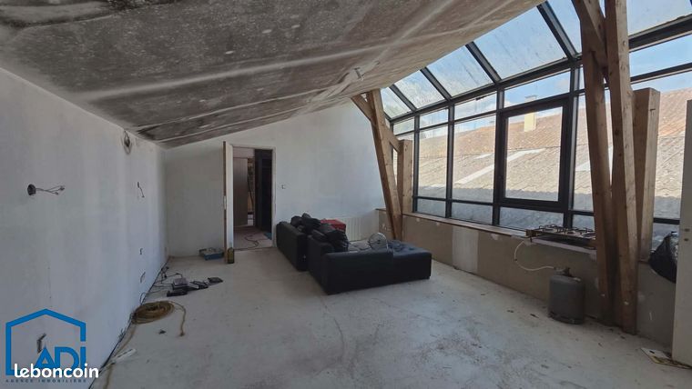 Maison 2 pièces 158 m²