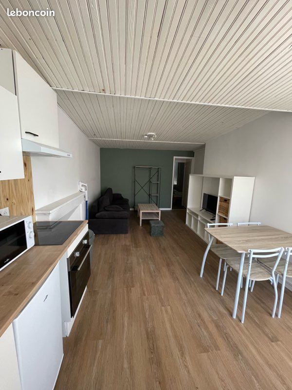 Appartement 3 pièces 45 m² · à Saintes · 45 m² · 715 €/mois