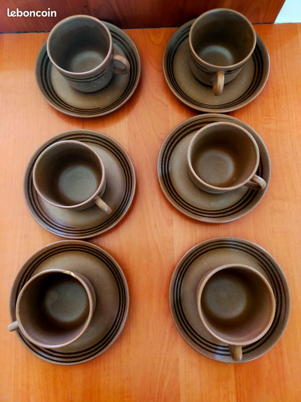 Lot de 6 assiettes a dessert et 6 bolées a cidre ou tasses en grès (image 1)