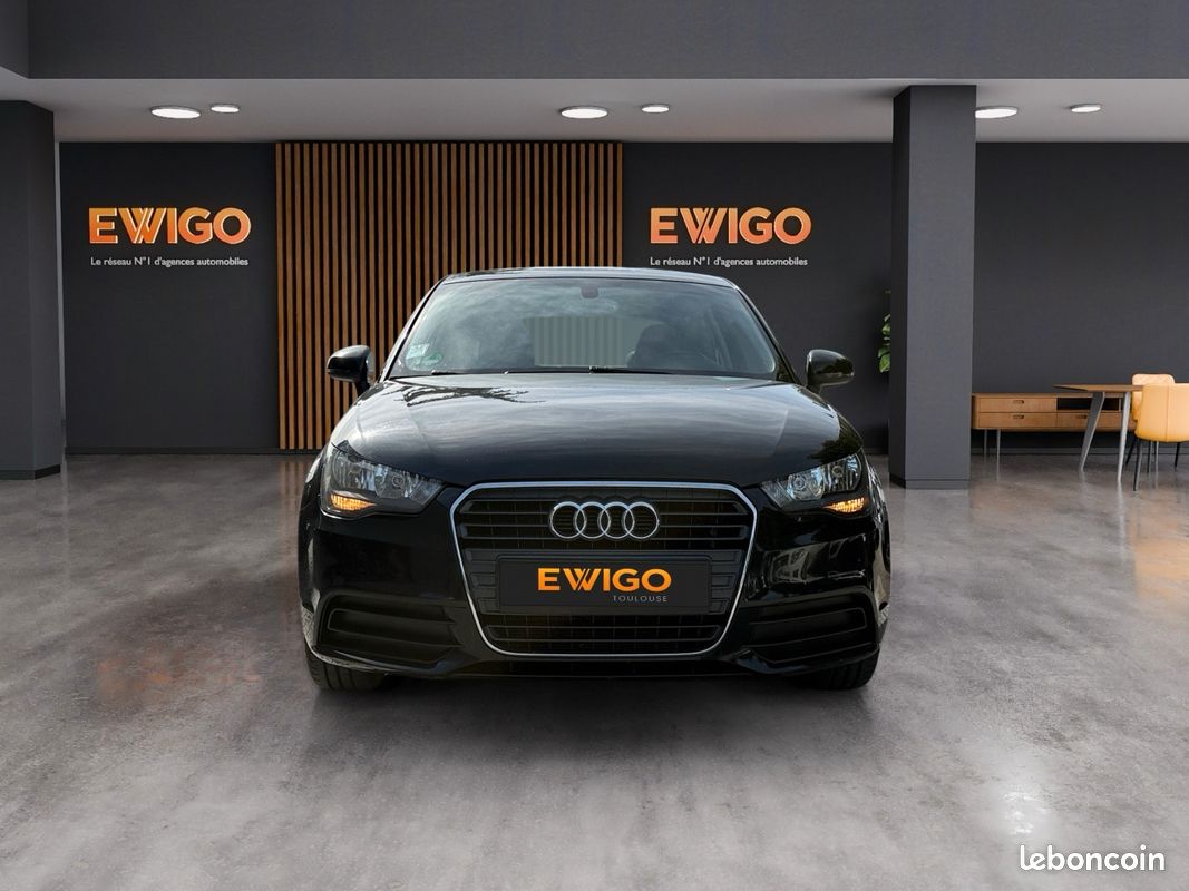 AUDI A1 1.2 TFSI 90 CH AMBIENTE * SIEGES CHAUFFANTS * CLIMATISATION * CHAINE DISTRIBUTION CHANGEe (image 14)