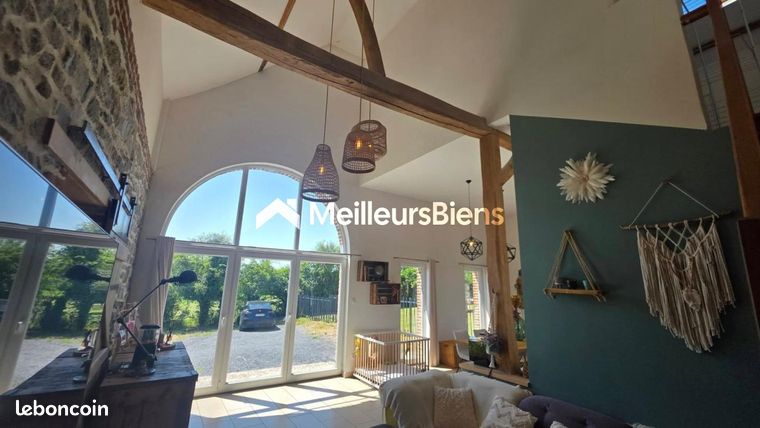 Maison de village 9 pièces 222 m²
