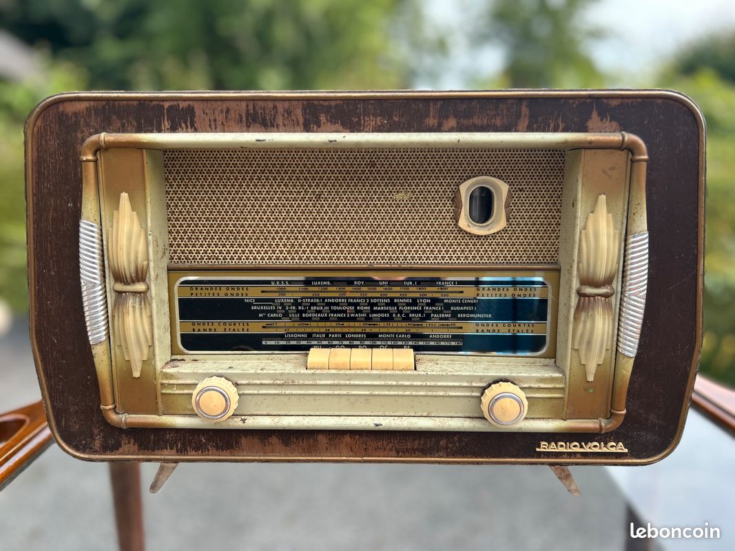 Poste radio (image 1)