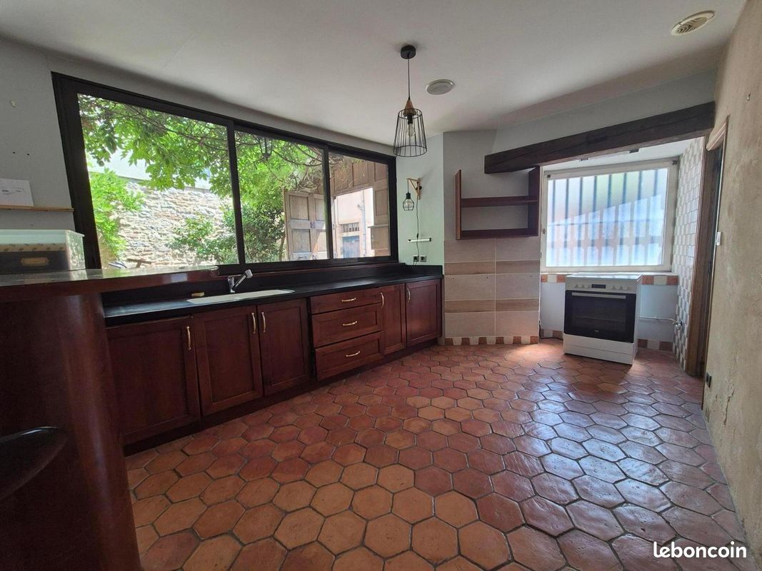 Maison 5 pièces 150 m² · à Mâcon · 150 m² · 1 400 €/mois