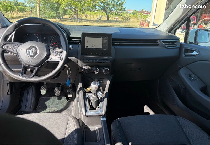 Renault Clio 5 Blue Dci 85 Air Nav (image 3)
