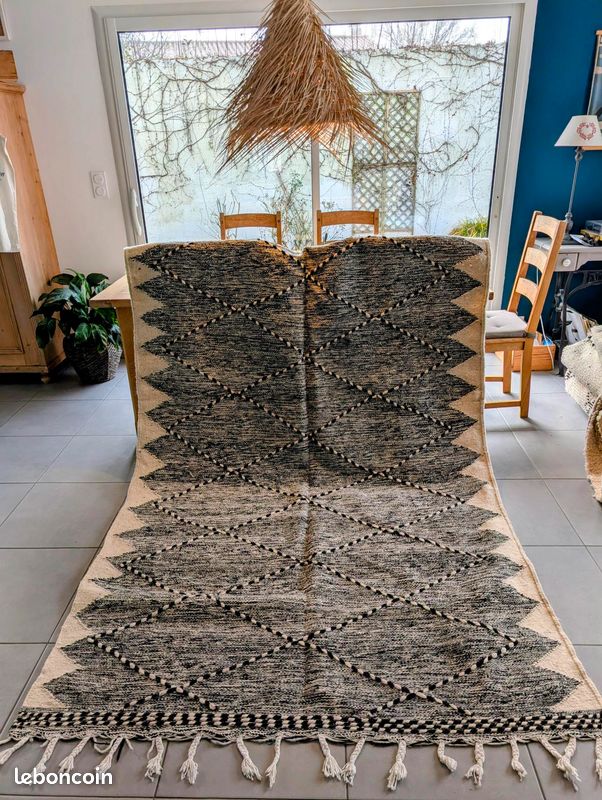 Tapis berbères en laine naturelle, faits main au Maroc – Musaïca