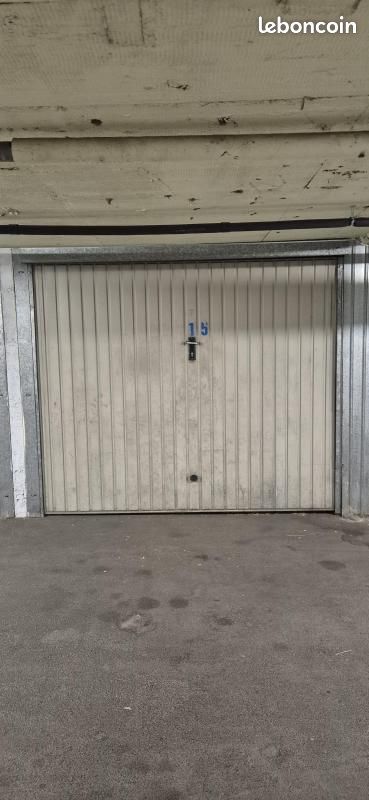 Parking 15 m² · à Besançon · 15 m² · 70 €/mois