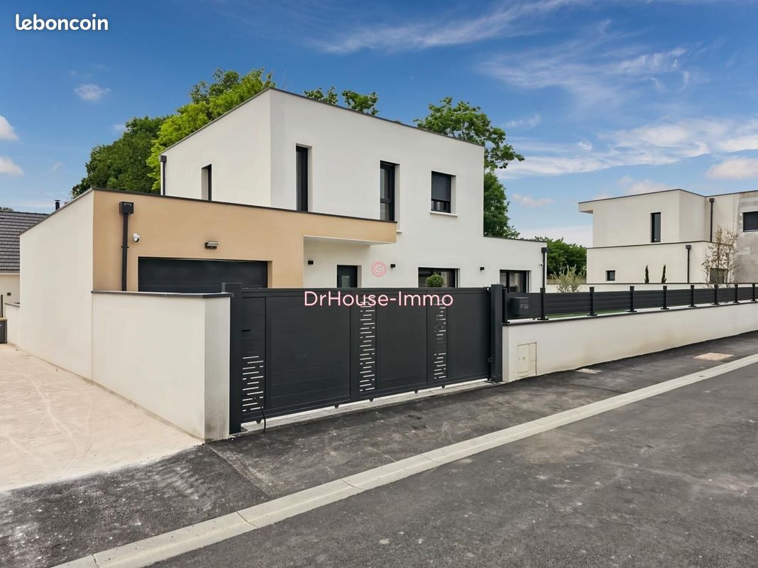 Maison 6 pièces 144 m² · à Bretigny · 144 m² · 560 000 €