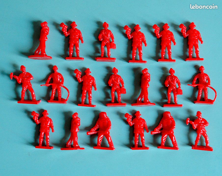 Lot De Soldats Pompiers En Métal – Elastolin ? – Fabrication Française – Occasion