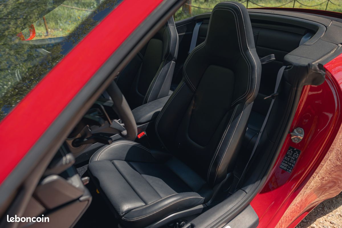 Porsche 911 992.1 Carrera S Cabriolet - Roue directrice - Burmester - En stock (image 8)